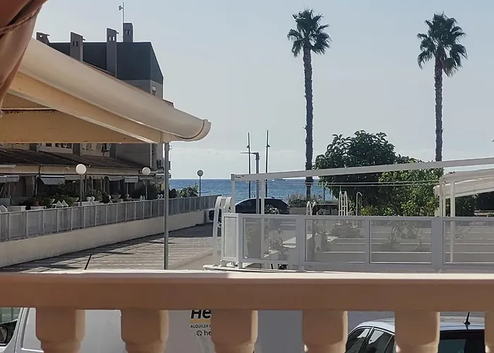 Adosado Con Piscina Al Lado De La Playa