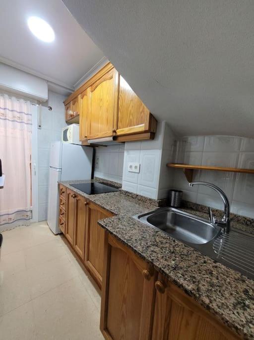 Adosado Con Piscina Al Lado De La Playa Holiday home
