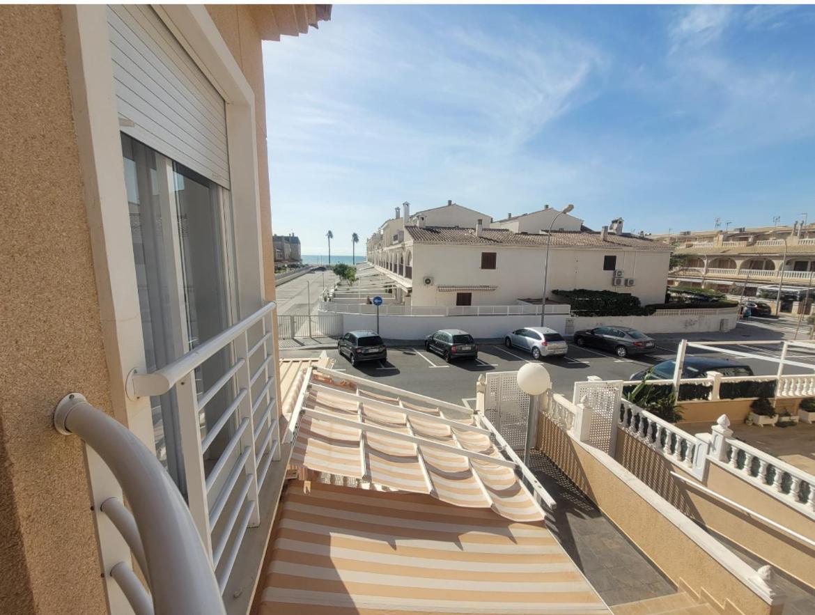 Adosado Con Piscina Al Lado De La Playa Santa Pola